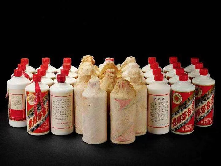 霍尔果斯日照岚山回收酒价格哪里回收(附近上门回收茅台酒）?